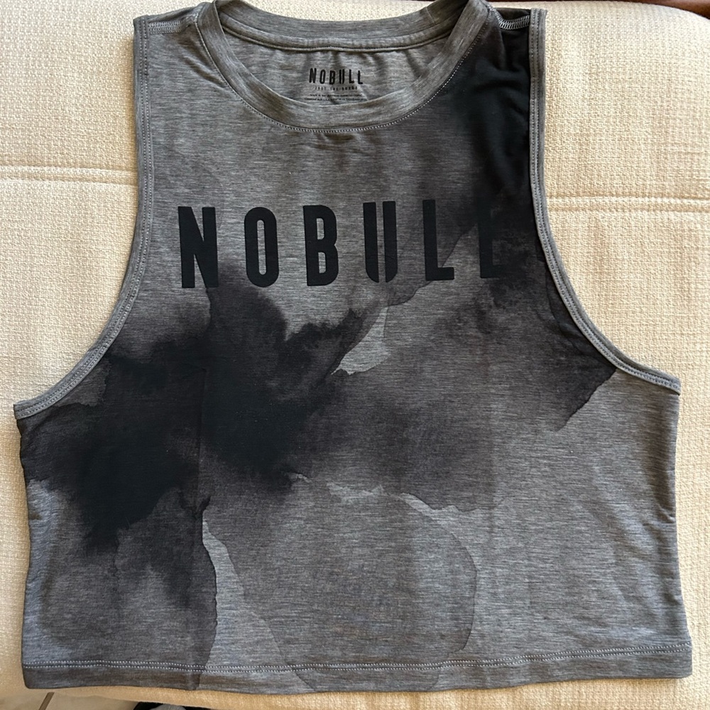 NOBULL Small Women's Grey and Black Floral Patter Crop Tank